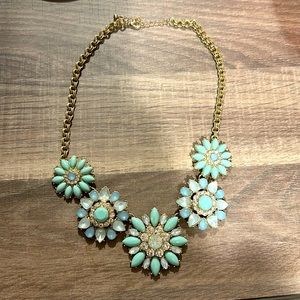 Francesca’s Blue flower necklace